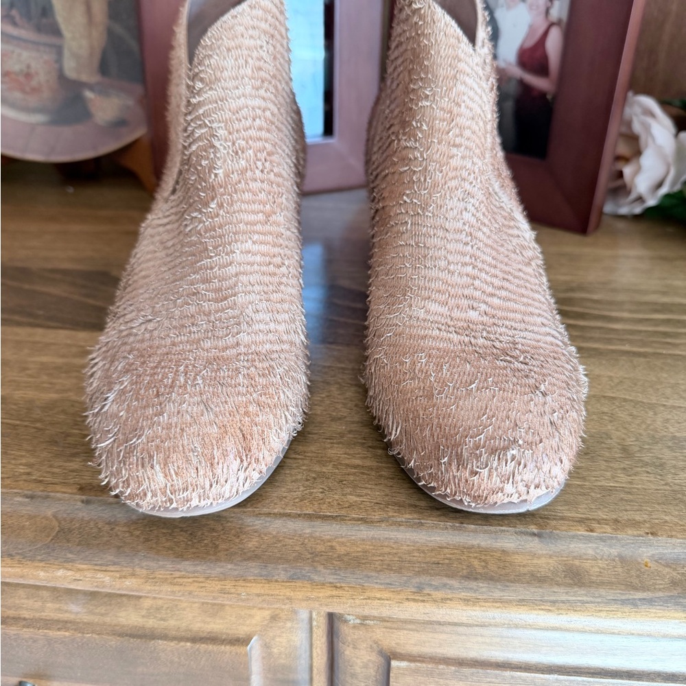 Antelope Peri Ankle Booties - Picture 16 of 16